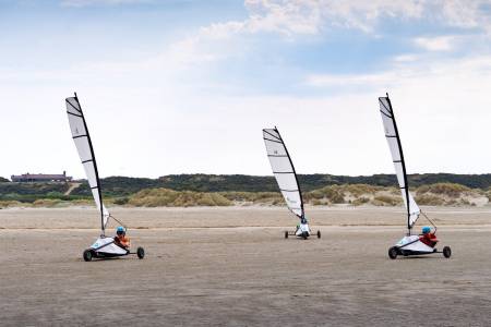 Char à voile à Fort-Mahon-Plage : une activité incontournable en Baie de Somme